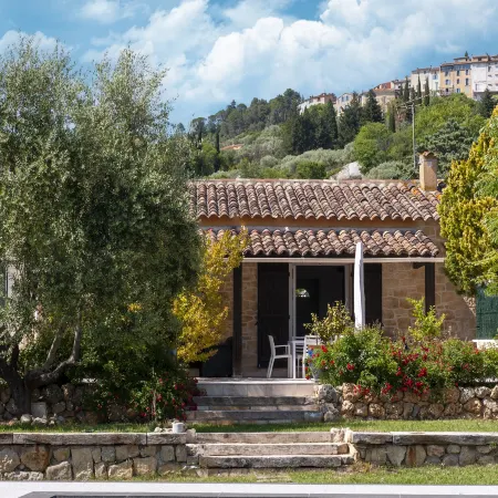 Villa in Cannes with Heated Pool & Boat Trips