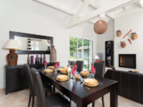 Spacious villa with private swimming pool