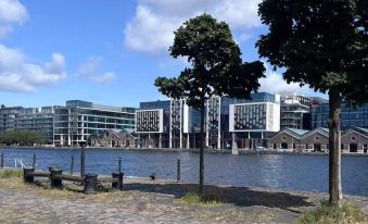 Super Grand Water Front View 2 Beds 2 Baths