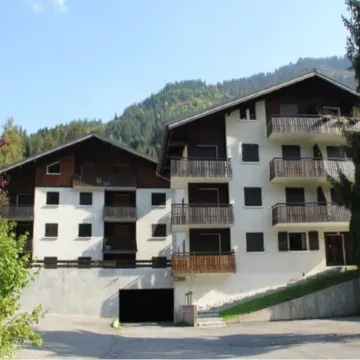 Apartment for 2 with mountain views