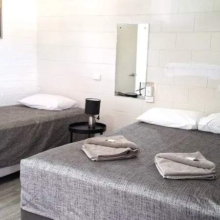 Burdekin Motor Inn