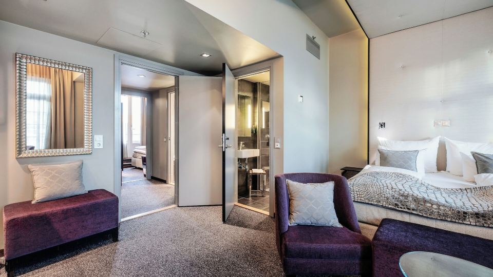 Home Hotel Folketeateret