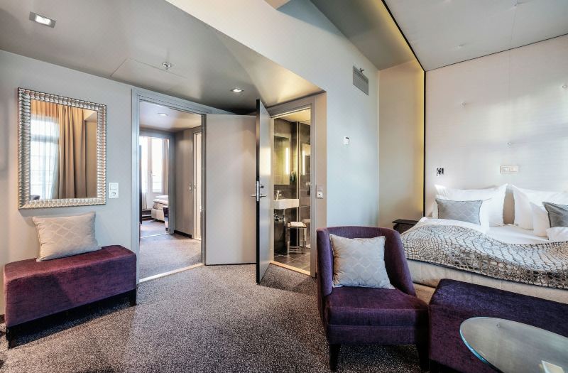 Home Hotel Folketeateret