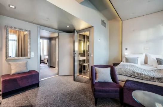 Home Hotel Folketeateret Hotels in Oslo