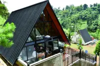 Sekar Arum Villa di Mahkota Sangkuriang Glamping Hotels in Kecamatan Cisarua