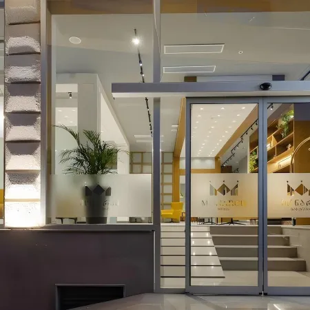 Hotel Monarch