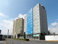 One Ciudad de México Periférico Hotels near Azteca Stadium
