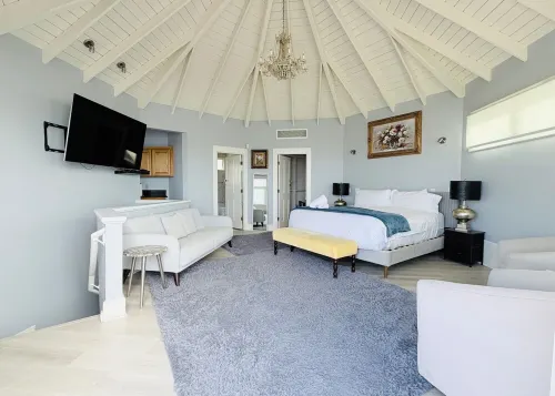 La Jolla Oceanfront Suite 2
