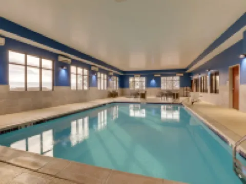 Hampton Inn & Suites St. Louis-Edwardsville Hotels in Glen Carbon