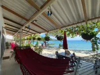 Hostal Hilltop Sapzurro - Pools