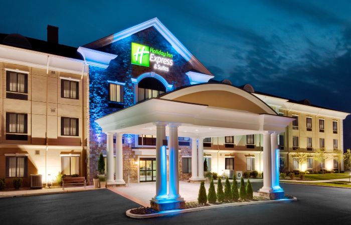 Holiday Inn Express & Suites WARMINSTER - HORSHAM by IHG
