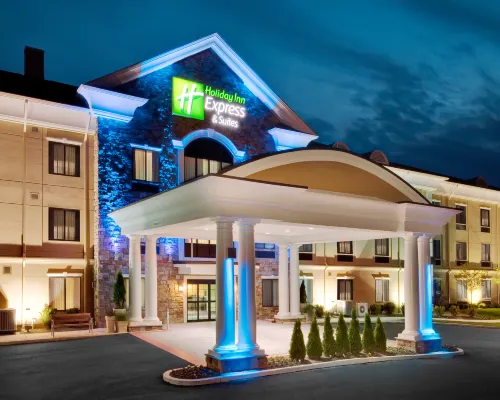 Holiday Inn Express & Suites WARMINSTER - HORSHAM by IHG Hotels in Warminster
