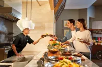 Four Points by Sheraton Surabaya, Tunjungan Plaza - Breakfast