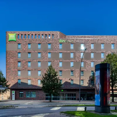Ibis Styles Hamburg-Barmbek Hotels near Dulsberg