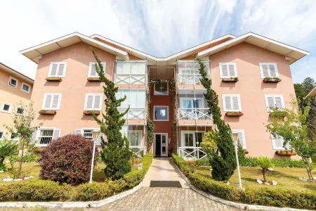 Apartamento Sobre As Nuvens Отели рядом с достопримечательностью «Casa - Chalé Condomínio Estância das Águas Claras»