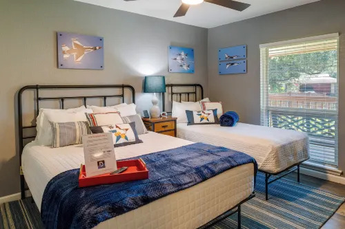 San Antonio Home w/ Private Hot Tub: Pet Friendly! - Country Houses