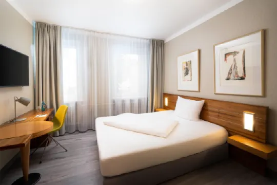 elaya hotel hannover city, Trademark Collection by Wyndham 鄰近阿吉迪教堂的酒店