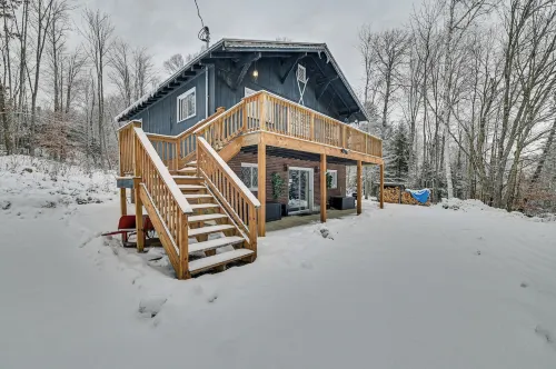 North Creek Chalet w/ Fire Pit Near Gore Mountain! - Wi-Fi