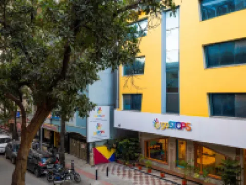 Gostops Bengaluru, Gandhi Nagar Majestic Hotels near Krantivira Sangolli Rayanna-Railway Station