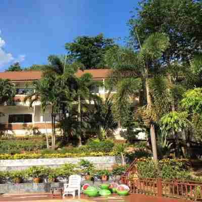 แคบเบจเจส แอนด์ คอนดอมส์ เขาใหญ่ รีสอร์ท Hotel Exterior