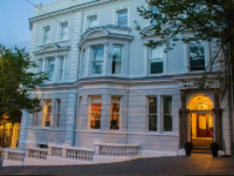 Shipquay Boutique Hotel Hotels near Guildhall