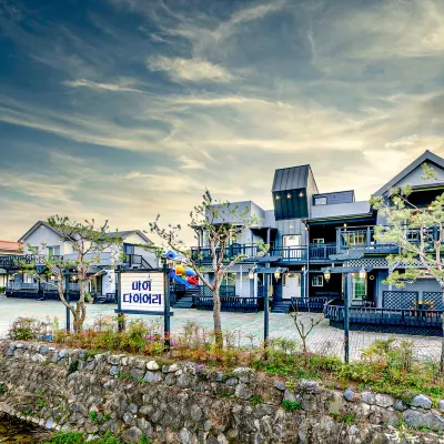 Gyeongju Art in my Diary Pension Отели рядом с достопримечательностью «Храм Пэннюльса»