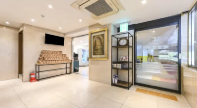 Suwon City Hall Hotel del Lago