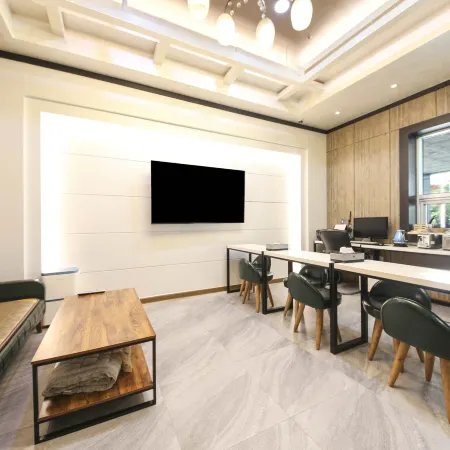 Mj Hotel