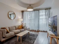 Central 2-Bed with Gym and  Parking