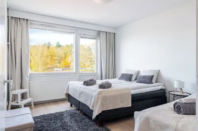 Central 1BR Apartment with Free Parking Hotels in 