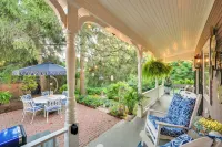 < 1 Mi to Dtwn Salem: Apt w/ Shared Patio & Yard! - Condos