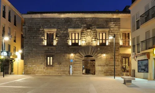 Palacio Carvajal Girón