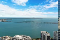 2-Story Brickell Penthouse Free Parking