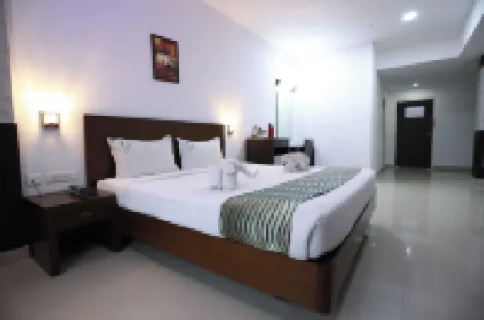 ฟินช์ โฮเทลส์