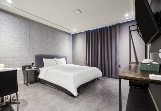 화성 호텔 에이엠-HOTEL AM