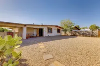 2 Mi to ASU Campus! Game Day Hub w/ Patio - บังกะโล