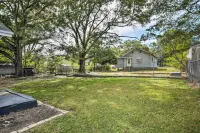 Cozy Greenville Bungalow ~ 2 Mi to Downtown! - 3-Star