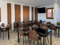 HOTEL ORENETA - Gironella Hotels in Cercs