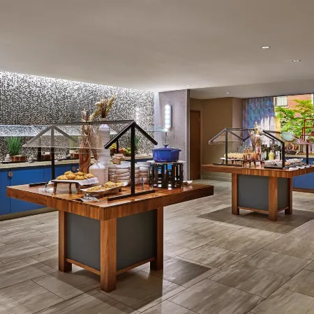 Hyatt Centric Chicago Magnificent Mile