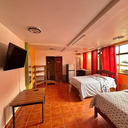 Sandy Toes Hostel Hotels in Sámara