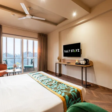 Saltstayz Select- Medicity Near Medanta Hospital