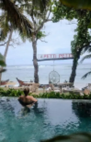 Banana Bunks Mirissa