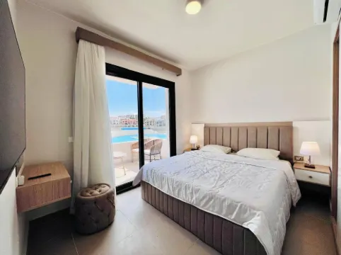 Modern 3BR Escape Panoramic Lagoon & Sea Views