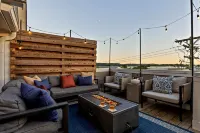 Rooftop Lounge, Fire Pit, Lookout Mtn Views, Downtown's Southside. It's a Vibe.