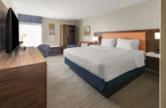 希爾頓歡朋酒店-薩默塞特 薩默塞特酒店