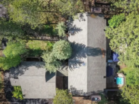 Skylight by AvantStay Elevated Mountain Home w Hot Tub, Billiards, Large Patio Hotels in Sunriver