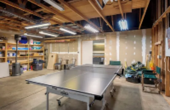 Forest View Cabin - 4 Br, Family & Pet-Friendly, AC, Game Area, & Close Hiking