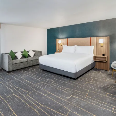 WHITE PEAK HOTEL by IHG
