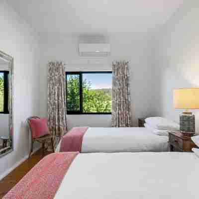 Esto House Rooms