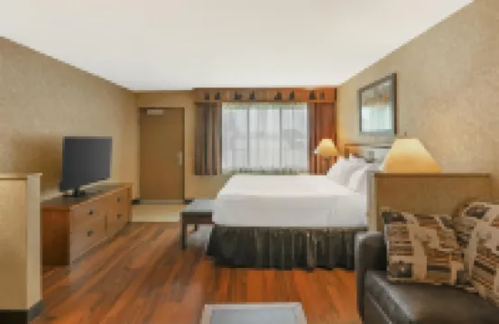 Best Western Plus Kelly Inn  Suites